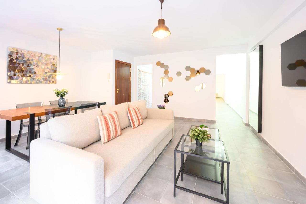 Belgica 2 - 2 Room City & Beach By 10Tosea Фуeнхирола Екстериор снимка